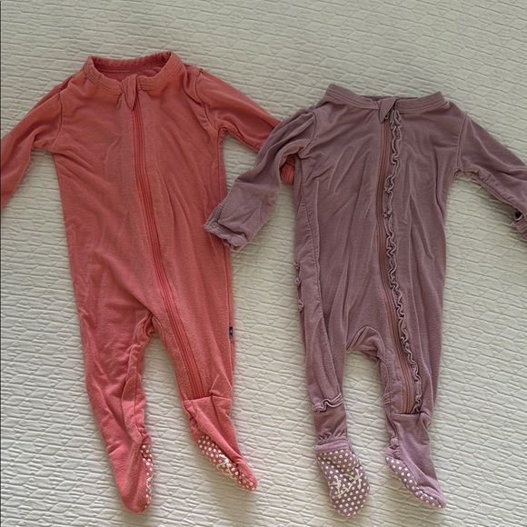 Pair of Kickee Pants Preemie Footies - Picture 1 of 6